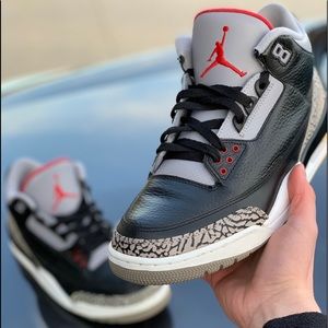 Jordan Retro 3 black cement
